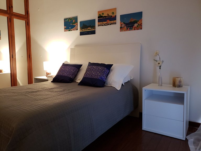 Apto de Frente p/ Mar - 50m da Praia da BARRA da TIJUCA