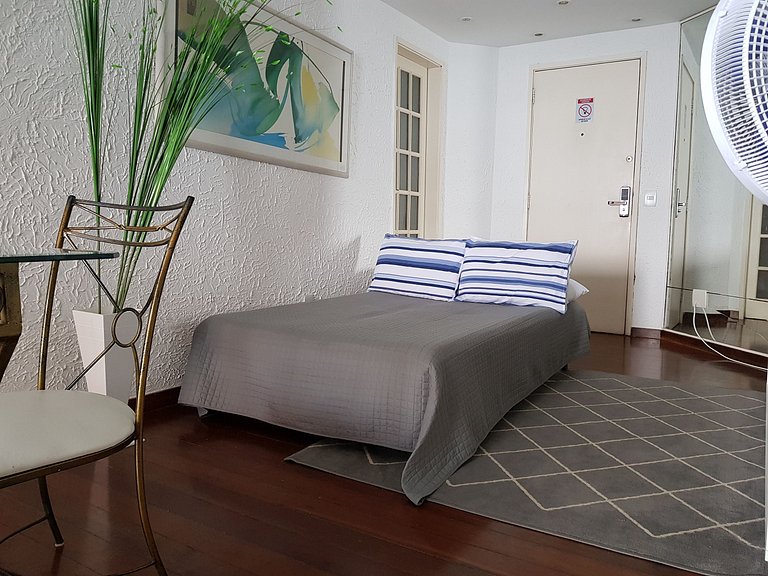 Vista de Cinema da Praia da Barra da Tijuca 50m