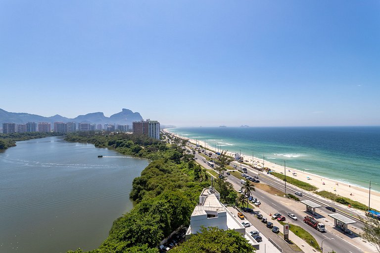 Vista de Cinema da Praia da Barra da Tijuca 50m