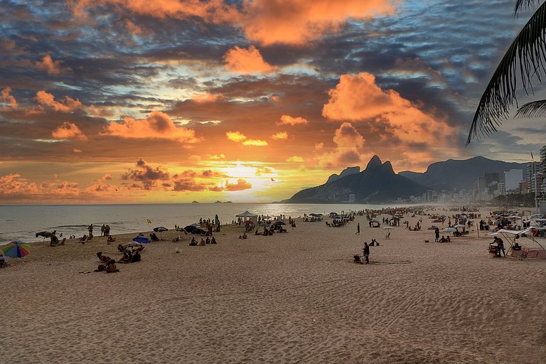 NOVO Apto em IPANEMA a 300m da PRAIA