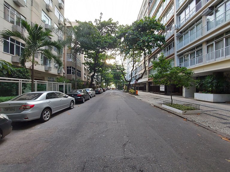 NOVO Apto em IPANEMA a 300m da PRAIA