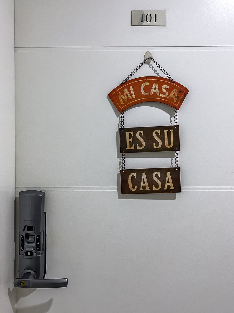3 Quartos em CONDOMÍNIO c/ PISCINA, Estacionamento e SEGURAN