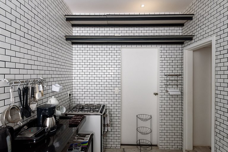 2 Quartos na Urca com Home-Office - 100m da Mureta