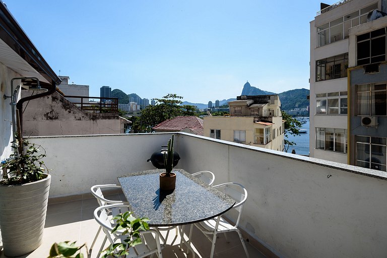 Varanda com Vista pro Cristo - 2 Quartos na Urca