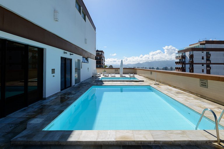 2 Qtos Reformado Vista Mar e Piscina na Cobertura