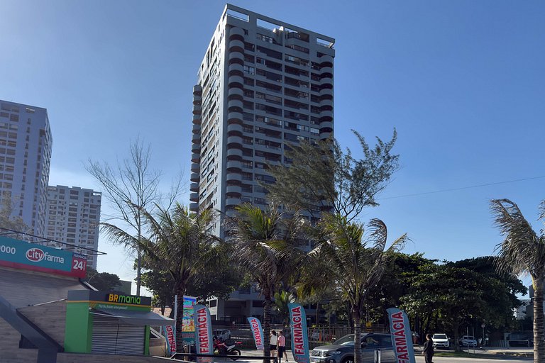 Novo Vista Mar com Varanda - Mobiliado e Decorado