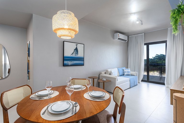 Novo Vista Mar com Varanda - Mobiliado e Decorado