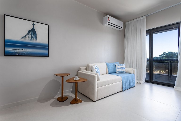 Novo Vista Mar com Varanda - Mobiliado e Decorado