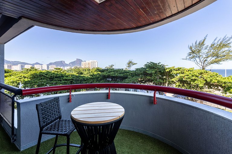 Novo Vista Mar com Varanda - Mobiliado e Decorado