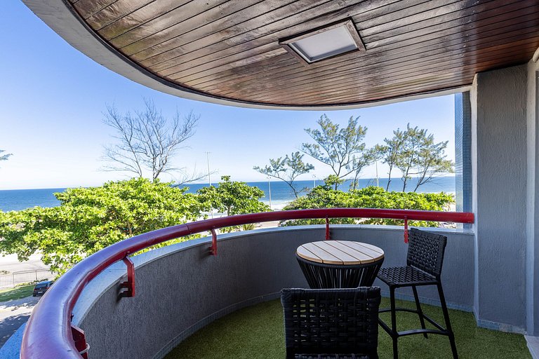 Novo Vista Mar com Varanda - Mobiliado e Decorado