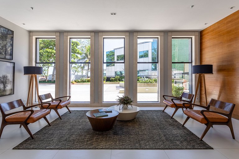 Novo Vista Mar com Varanda - Mobiliado e Decorado