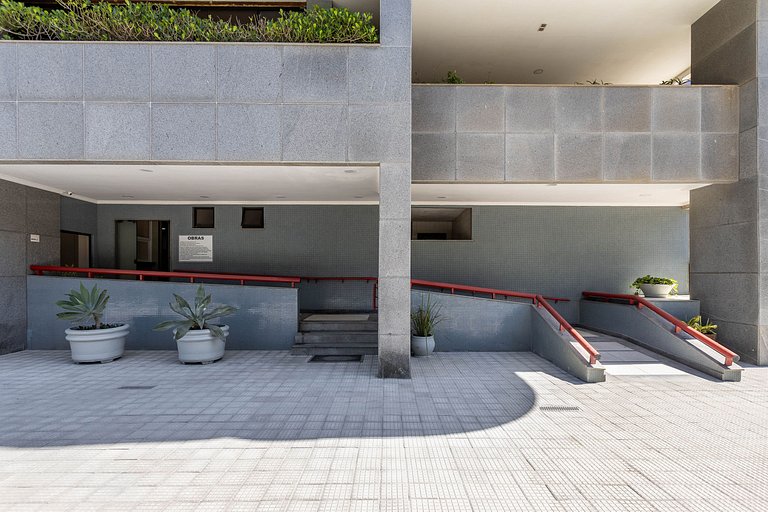 Novo Vista Mar com Varanda - Mobiliado e Decorado